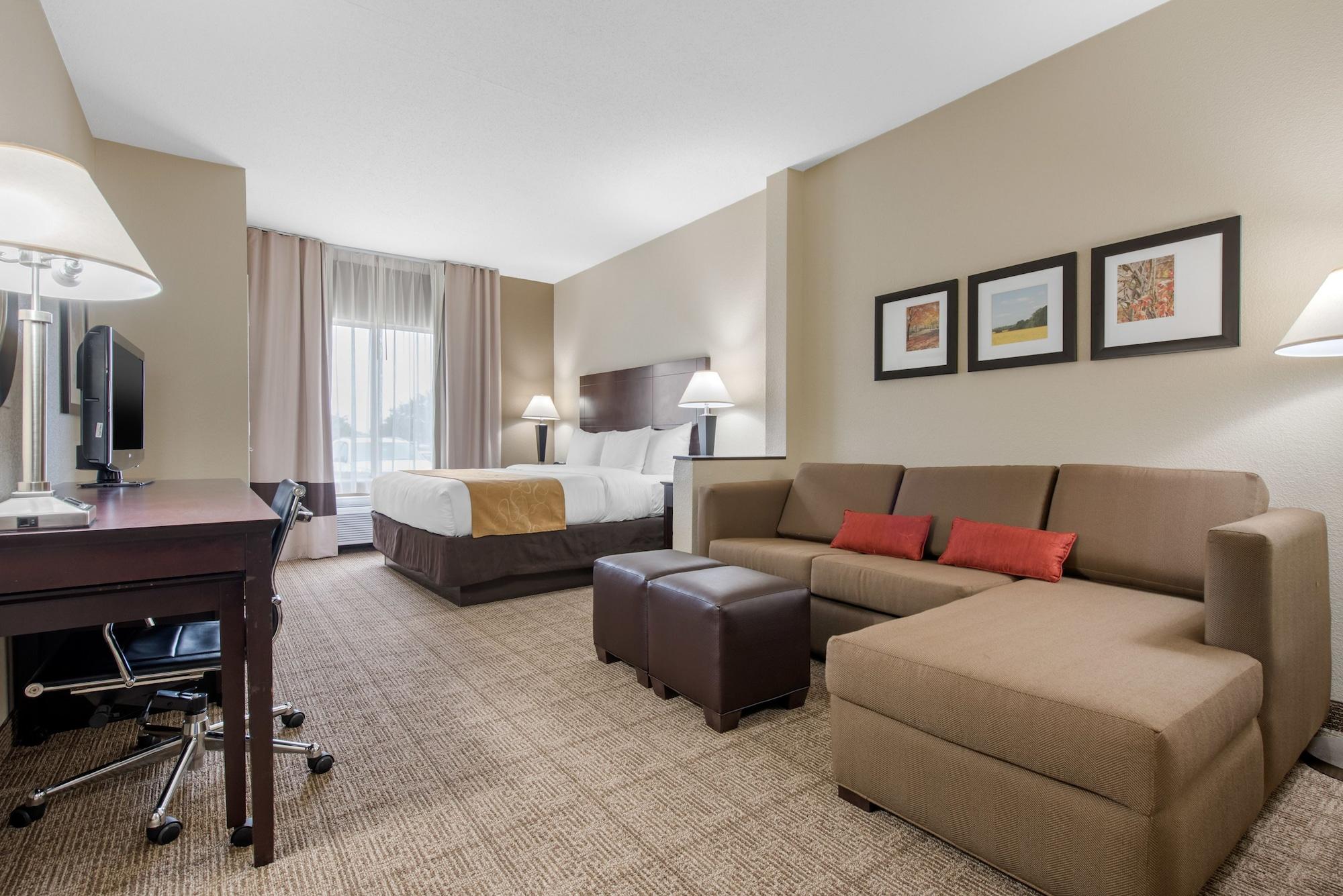 Comfort Suites Lafayette University Area Экстерьер фото