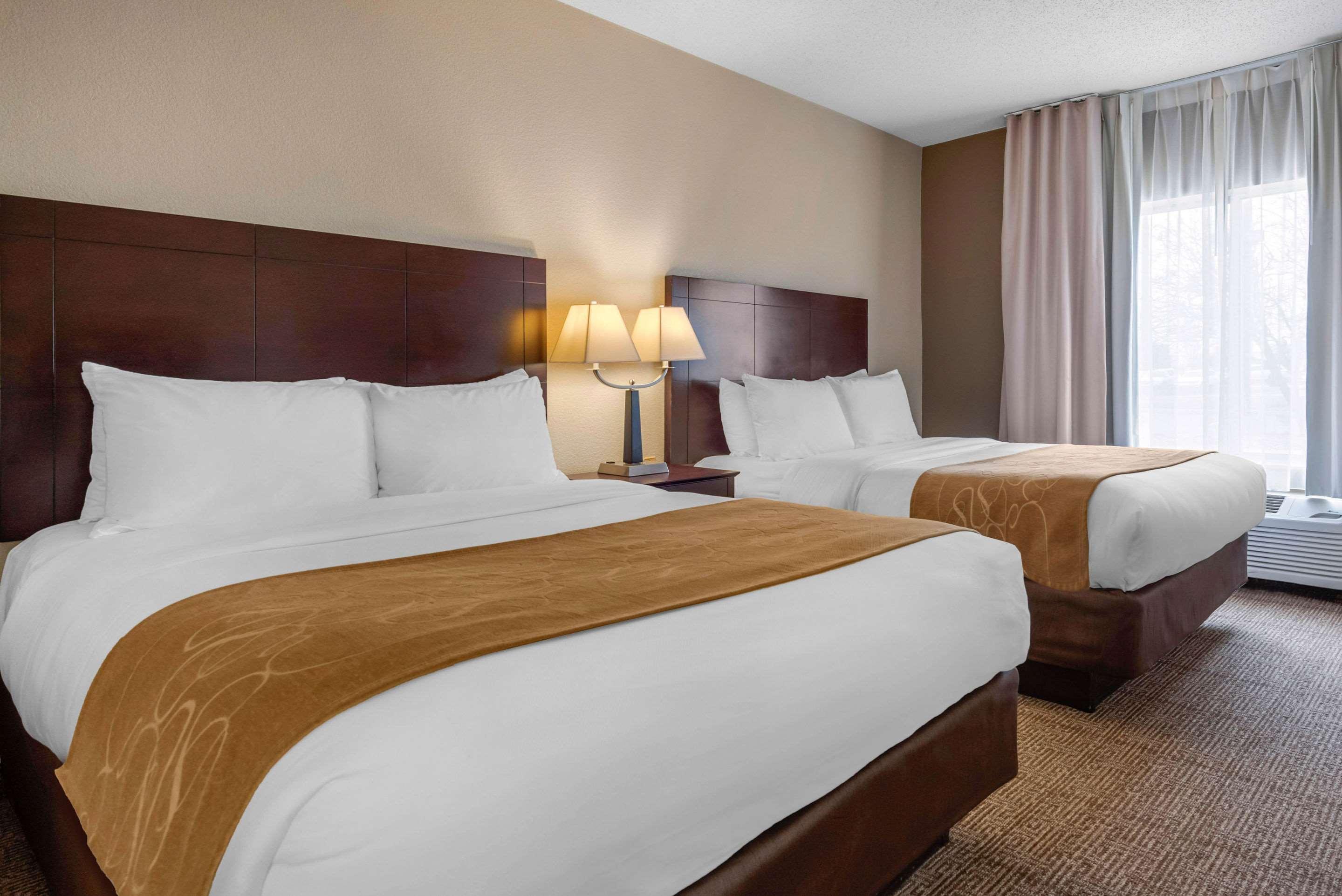 Comfort Suites Lafayette University Area Экстерьер фото