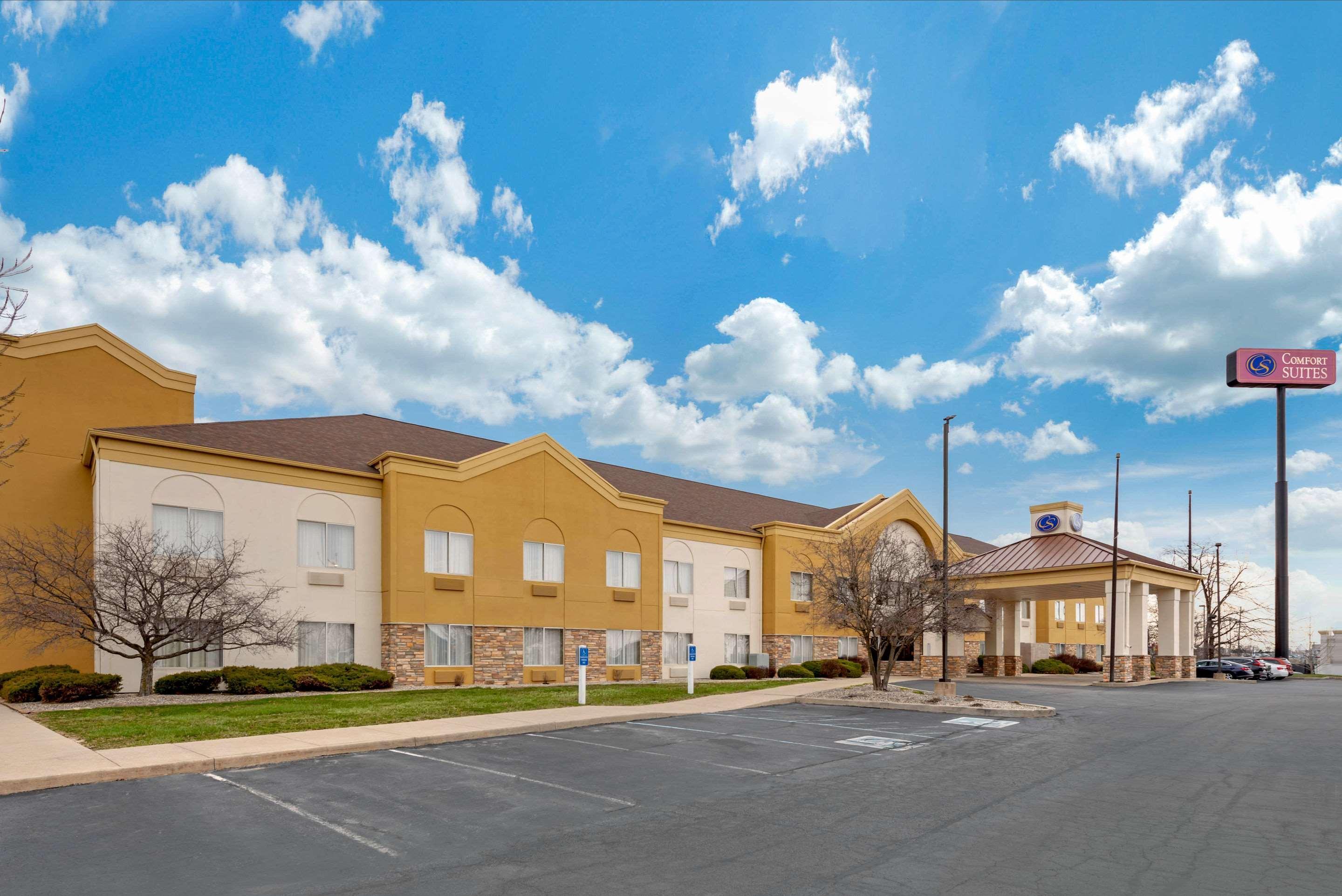 Comfort Suites Lafayette University Area Экстерьер фото