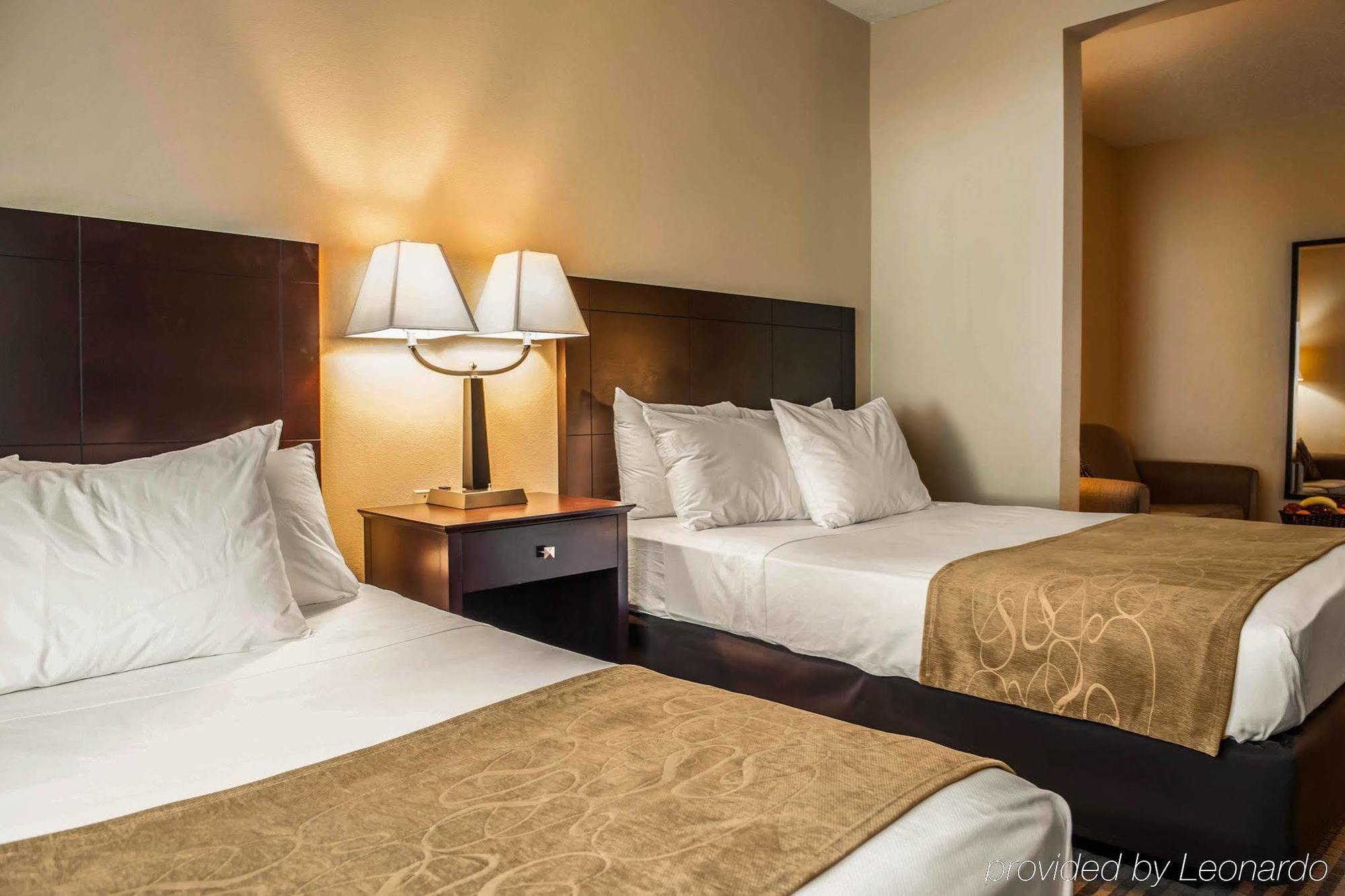 Comfort Suites Lafayette University Area Экстерьер фото